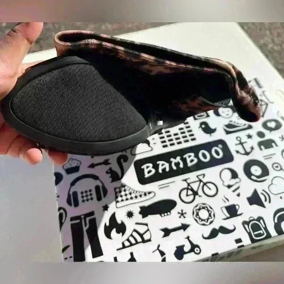 Size 6 NWT NIB Bamboo LEOPARD Print over the knee heel boot open toe - Picture 4 of 4